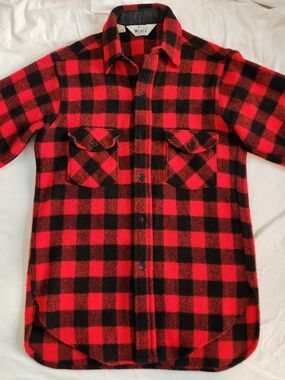 Woolrich Men's Small Red and Black Buffalo Plaid Wool Shirt Jacket